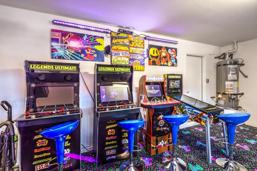 Family Fun For Everyone In Las Vegas- 4 Bedrooms, Billiards, Game Room Henderson Exteriör bild